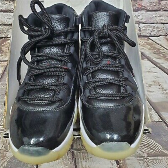 Jordan retro 11s